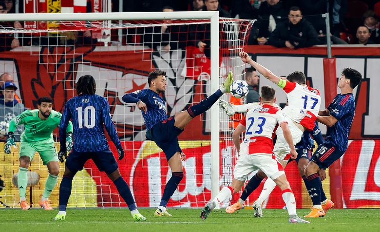 Arsenal cân bằng kỷ lục tồn tại hơn 100 năm - Ảnh 1