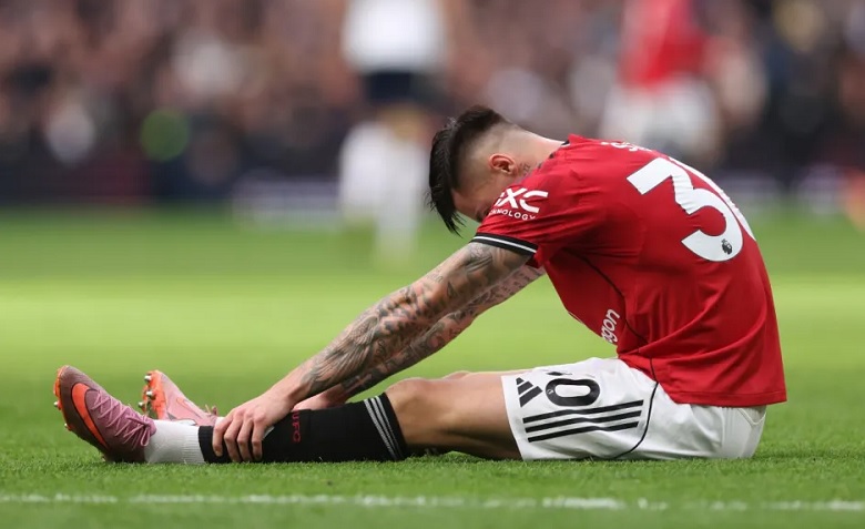 Sesko thoát chấn thương nặng, HLV Amorim thở phào nhẹ nhõm - Ảnh 1