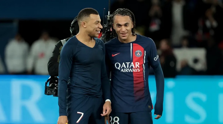 Em trai Mbappe được mời khoác áo ĐT Algeria - Ảnh 1