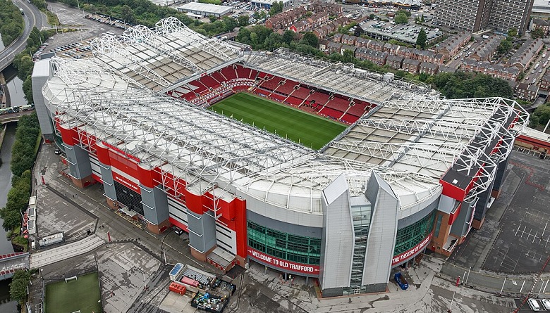 Vì sao Old Trafford, Anfield và Stamford Bridge không được chọn tổ chức EURO 2028? - Ảnh 1