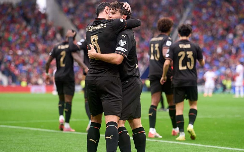 Bồ Đào Nha giành vé dự World Cup 2026 sau màn hủy diệt Armenia - Ảnh 1