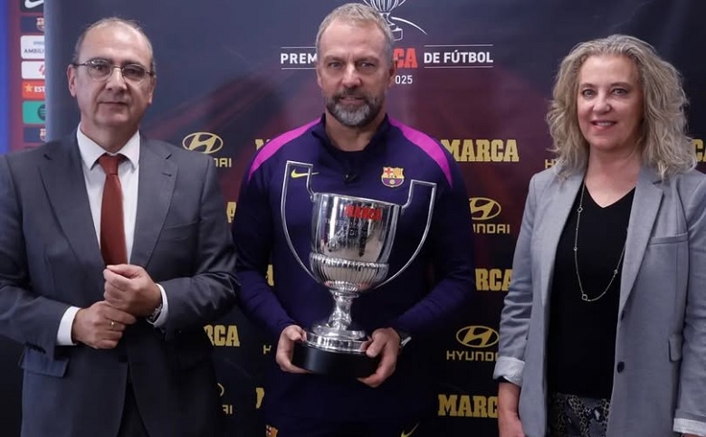 HLV Flick nhận giải HLV xuất sắc nhất La Liga - Ảnh 1