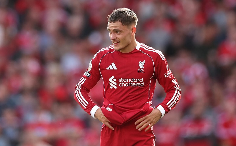 Liverpool mất cả Wirtz lẫn Bradley trước trận gặp Nottingham  - Ảnh 1