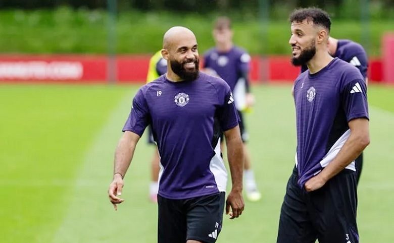 MU đàm phán giữ chân Mbeumo, Diallo và Mazraoui thêm 2 tuần - Ảnh 1