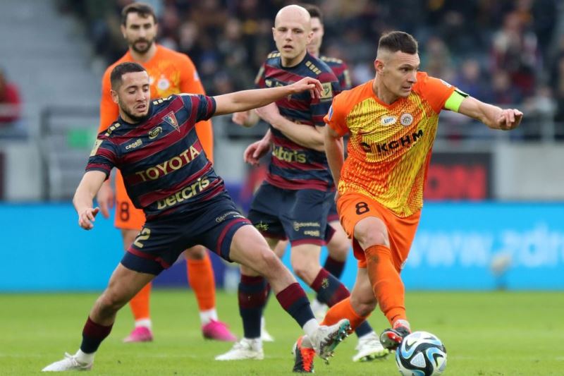 Nhận định, Soi kèo Pogon Szczecin vs Zaglebie Lubin 01h00 ngày 25/11: Điểm tựa sân nhà - Ảnh 1