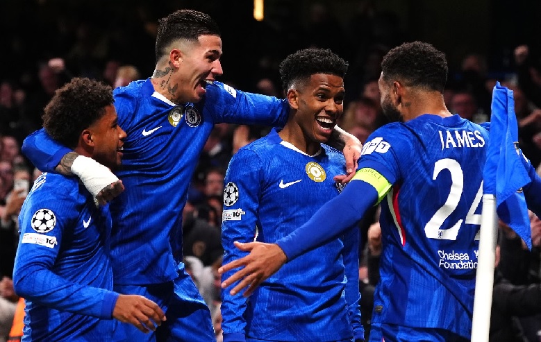 Estevao lập kỳ tích hiếm có tại Cúp C1 châu Âu - Ảnh 1