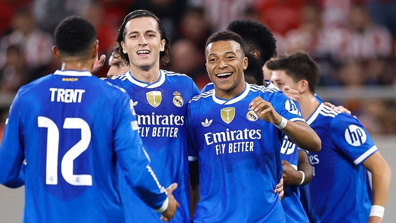 Mbappe lập hat-trick trong vòng 6 phút tại Cúp C1 - Ảnh 1