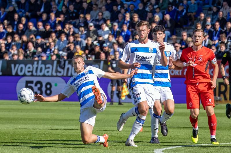 Nhận định, Soi kèo PEC Zwolle vs Heerenveen 02h00 ngày 29/11: Chủ nhà có điểm - Ảnh 1