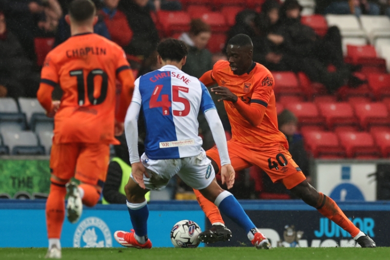 Nhận định, Soi kèo Blackburn vs Ipswich 02h45 ngày 03/12: Khách lấn chủ - Ảnh 1