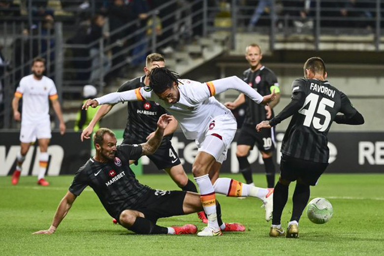 Nhận định, Soi kèo Zorya Luhansk vs Karpaty Lviv, 23h00 ngày 5/12: Tách khỏi đối thủ - Ảnh 1