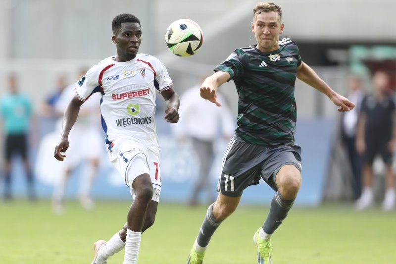 Nhận định, Soi kèo Lechia Gdansk vs Gornik Zabrze 02h30 ngày 06/12: Điểm tựa sân nhà - Ảnh 1