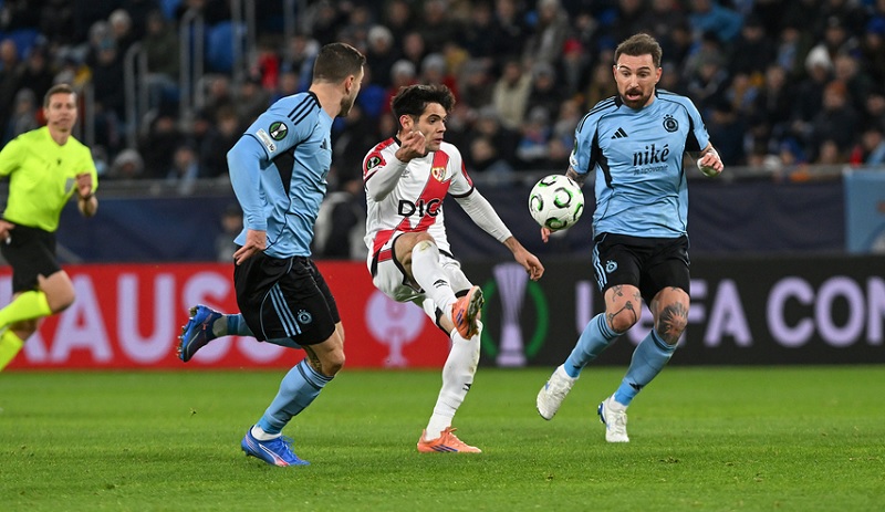 Nhận định, Soi kèo Jagiellonia Bialystok vs Vallecano 0h45 ngày 12/12: Thế trận giằng co - Ảnh 1