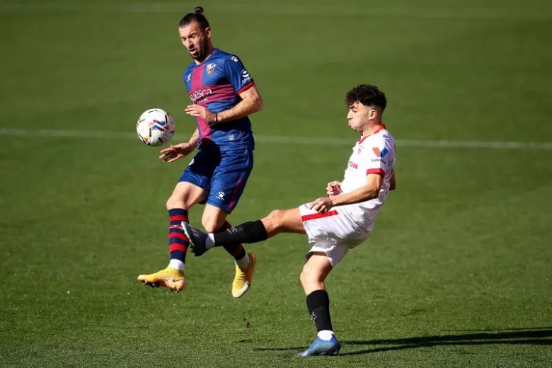 Nhận định, Soi kèo Huesca vs Osasuna, 1h00 ngày 18/12: Thử thách dễ thở - Ảnh 1