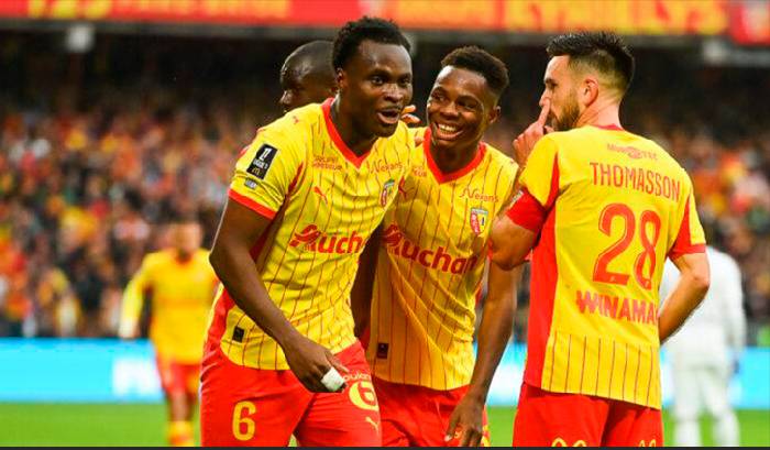 Nhận định, Soi kèo Lens vs Feignies Aulnoye 3h ngày 20/12: Dạo chơi trên sân nhà - Ảnh 3