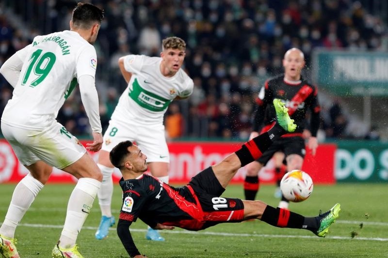 Nhận định, Soi kèo Elche vs Vallecano 00h30 ngày 22/12: Điểm tựa sân nhà - Ảnh 1