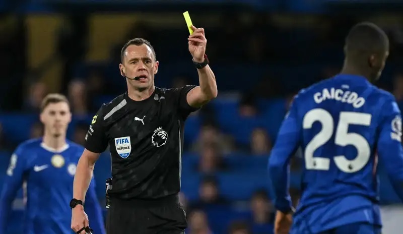 Caicedo bị treo giò, Chelsea lao đao trước đại chiến với Man City - Ảnh 1