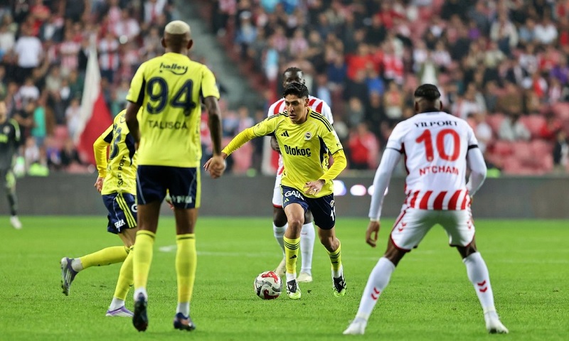 Nhận định, Soi kèo Fenerbahce vs Samsunspor 0h30 ngày 7/1: Tiến vào chung kết - Ảnh 1