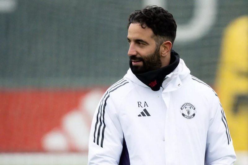 MU phải trả cái giá cực đắt để sa thải Amorim - Ảnh 1