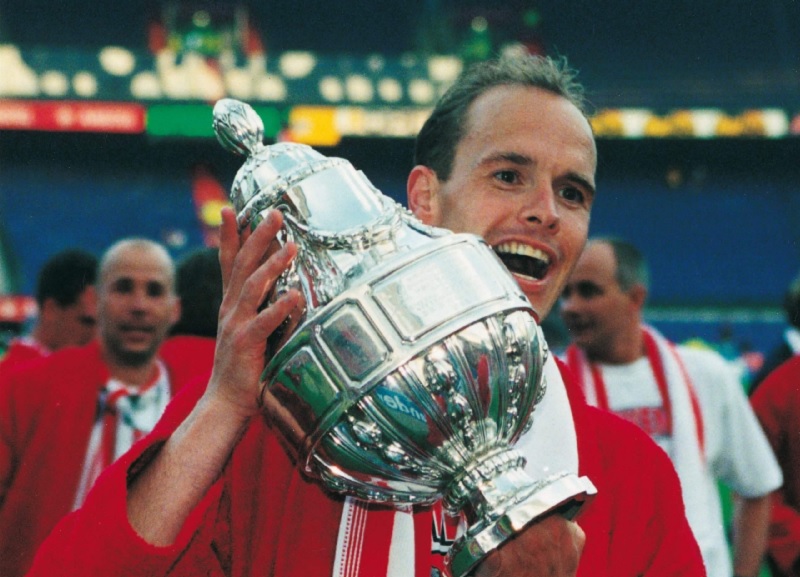 Ten Hag có bến đỗ mới sau 4 tháng bị Leverkusen sa thải - Ảnh 2