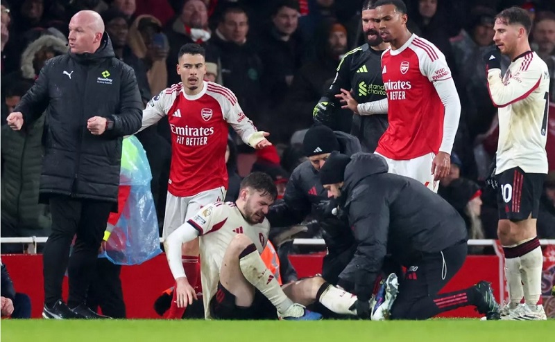 Liverpool nhận cú sốc về lực lượng sau đại chiến với Arsenal - Ảnh 1