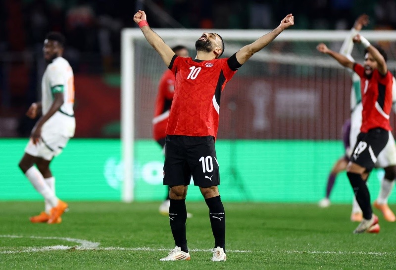 Salah xô đổ kỷ lục của Messi và Ronaldo - Ảnh 2