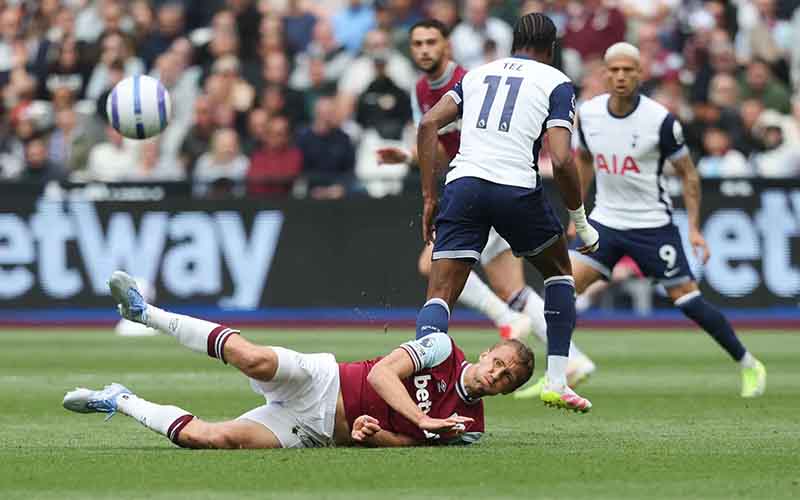 Nhận định, Soi kèo Tottenham vs West Ham 22h00 ngày 17/1: Buồn ngủ gặp chiếu manh - Ảnh 1
