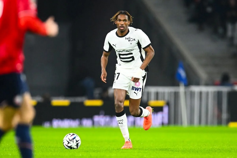 Chelsea đạt thỏa thuận chiêu mộ trung vệ 56 triệu bảng - Ảnh 2