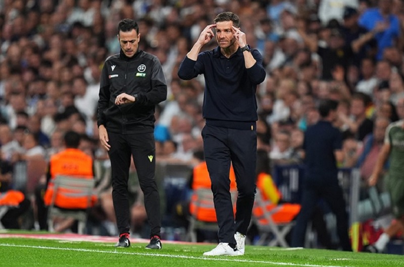 Xabi Alonso sắp tái xuất ở Bundesliga? - Ảnh 1