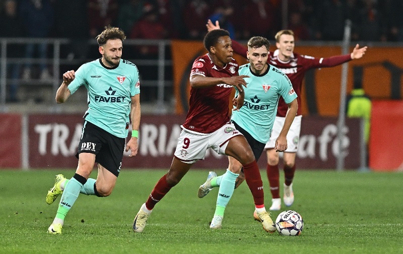Nhận định, Soi kèo UTA Arad vs Rapid Bucuresti 01h00 ngày 27/1: Run chân nơi đất khách - Ảnh 1