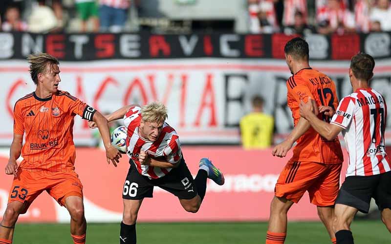 Nhận định, Soi kèo Bruk Bet Termalica Nieciecza vs Cracovia Krakow 1h00 ngày 3/2: Bản lĩnh đội khách - Ảnh 1