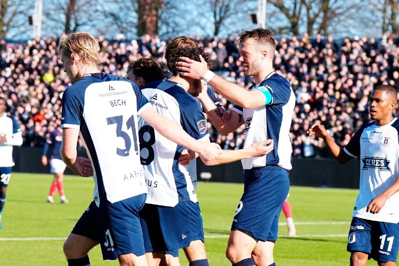 Nhận định, Soi kèo Aarhus vs Odense, 1h00 ngày 7/2: Ngôi đầu vững chắc - Ảnh 1