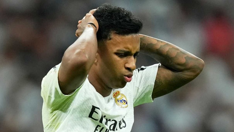 Vận đen bủa vây Rodrygo: án treo giò chưa qua, chấn thương đã tới - Ảnh 2