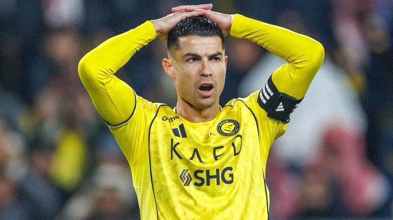 Ronaldo ‘hạ nhiệt’, đồng ý trở lại thi đấu cho Al Nassr - Ảnh 1