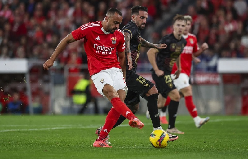 Nhận định, Soi kèo Santa Clara vs Benfica 1h30 ngày 14/2: Tiếp tục bám đuổi - Ảnh 1