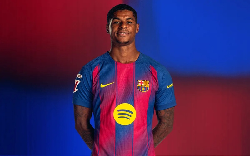 Barcelona nhận cảnh báo từ MU trong cuộc đàm phán Rashford - Ảnh 1
