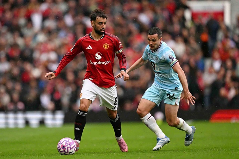 MU chốt giá bán Fernandes - Ảnh 2