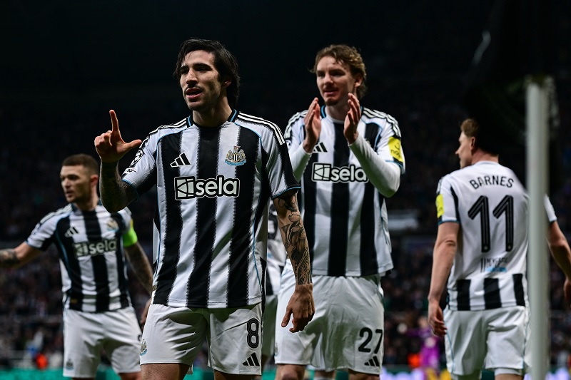 Newcastle lần đầu góp mặt ở vòng 1/8 Cúp C1 châu Âu - Ảnh 1