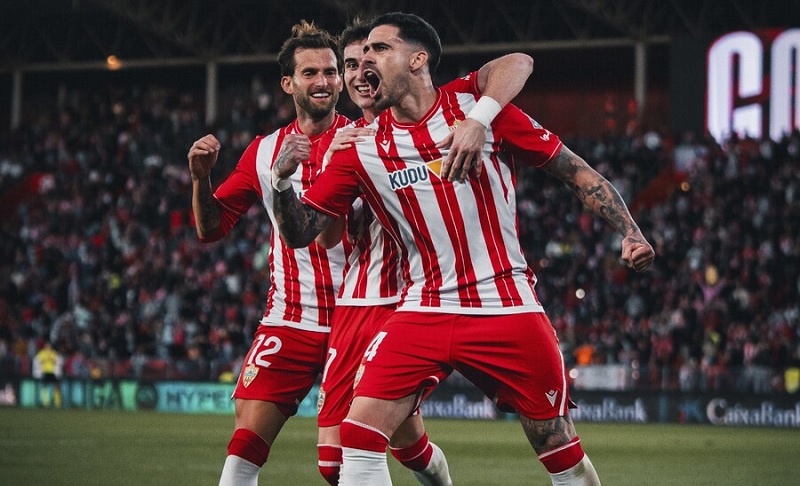 Ronaldo nắm 1/4 cổ phần đội bóng đang đua thăng hạng La Liga - Ảnh 2