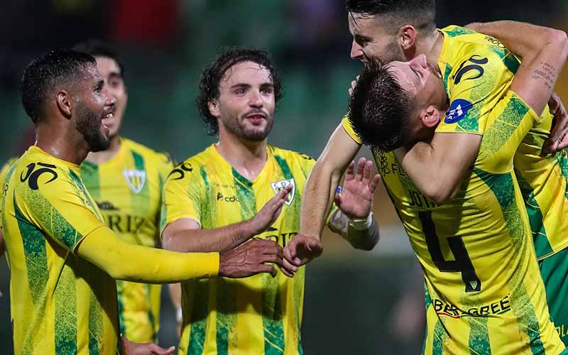 Nhận định, Soi kèo Tondela vs Santa Clara 22h30 ngày 1/3: Trắng tay trở về nhà - Ảnh 1