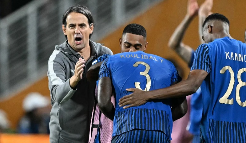 Simone Inzaghi đối diện nguy cơ bị Al Hilal sa thải - Ảnh 1