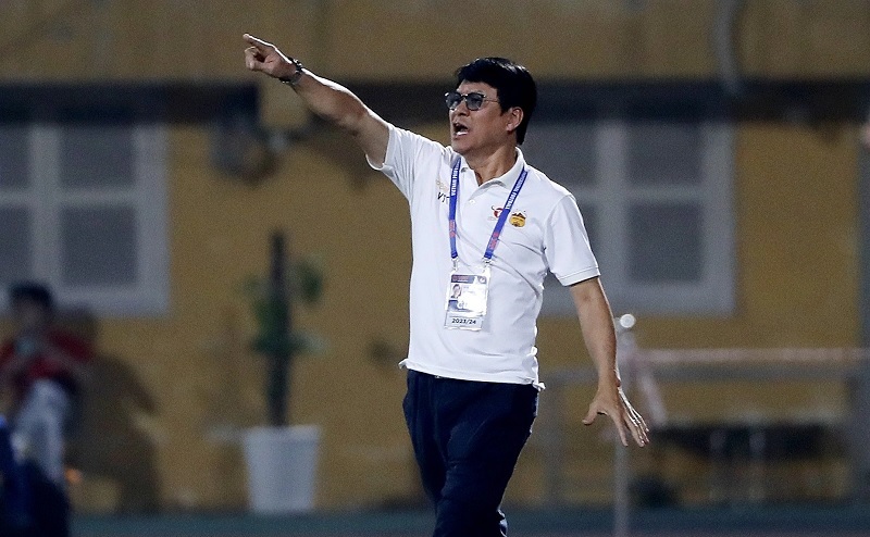 HLV Vũ Tiến Thành chia tay HAGL, cập bến Ninh Bình - Ảnh 1