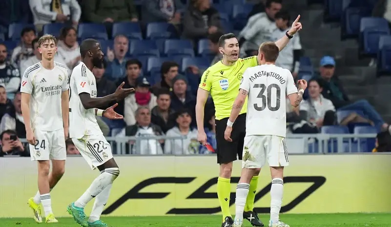 Real Madrid trả giá đắt sau thất bại trước Getafe - Ảnh 1