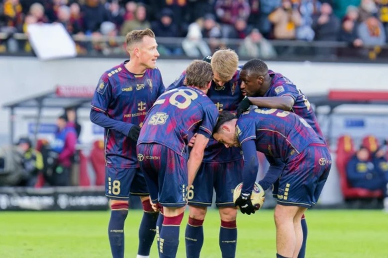 Nhận định, Soi kèo Lokomotiv Plovdiv vs CSKA 1948 Sofia, 20h45 ngày 5/3: Chủ nhà vượt khó - Ảnh 1