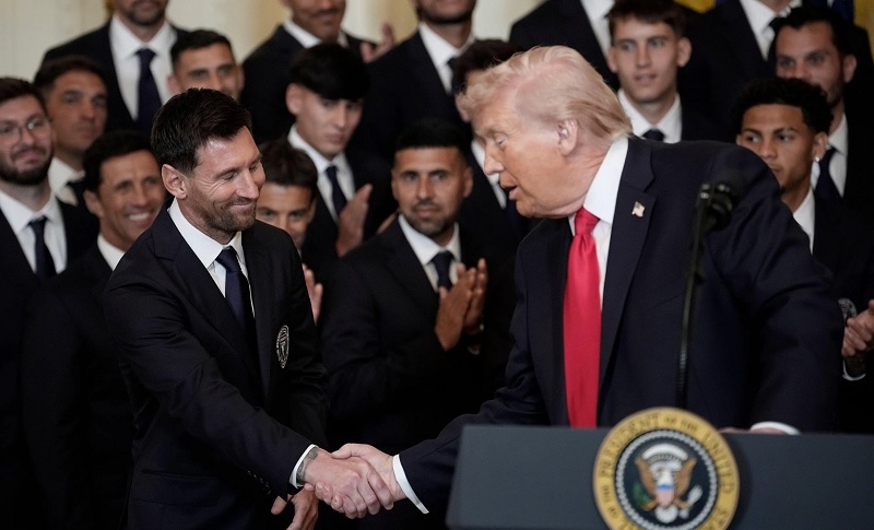 Messi lần đầu đặt chân tới Nhà Trắng - Ảnh 2