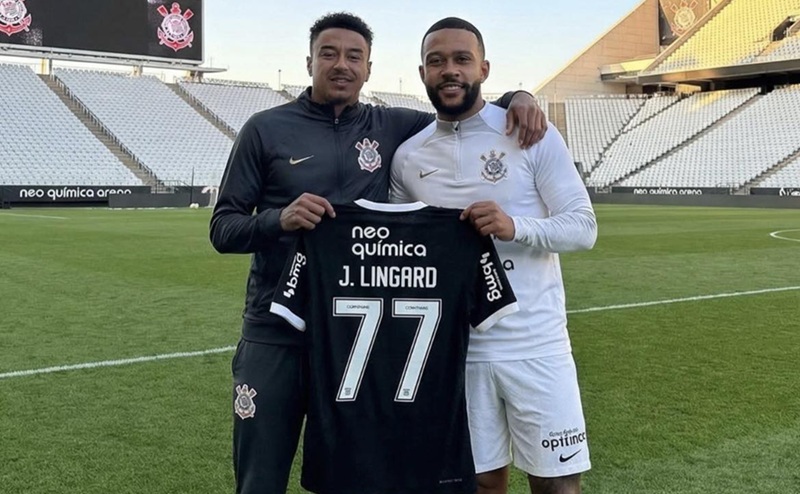 Mức lương của Lingard tại Corinthians chỉ bằng 1/10 Memphis Depay - Ảnh 2