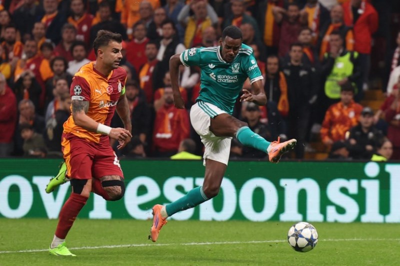 Soi kèo phạt góc Galatasaray vs Liverpool, 00h45 ngày 11/03 - Ảnh 1