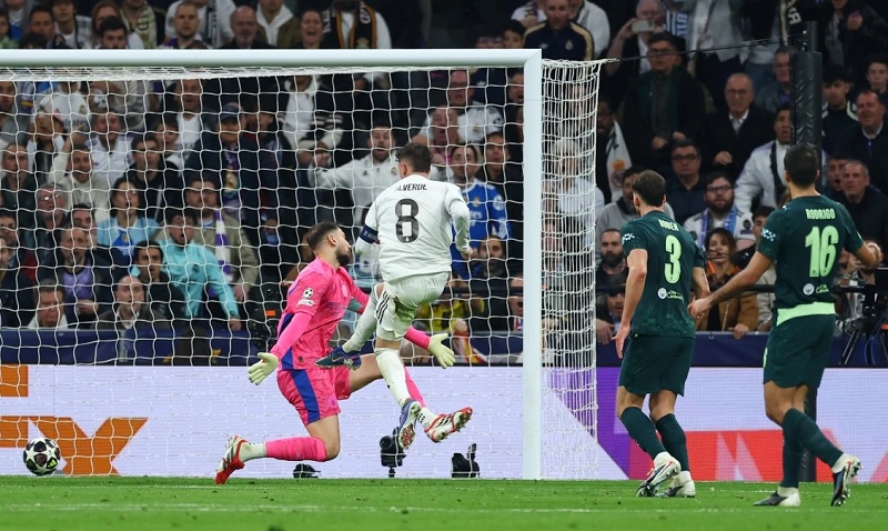 Lịch sử Cúp C1 gọi tên bóng đá Anh theo cách không ai mong muốn - Ảnh 1