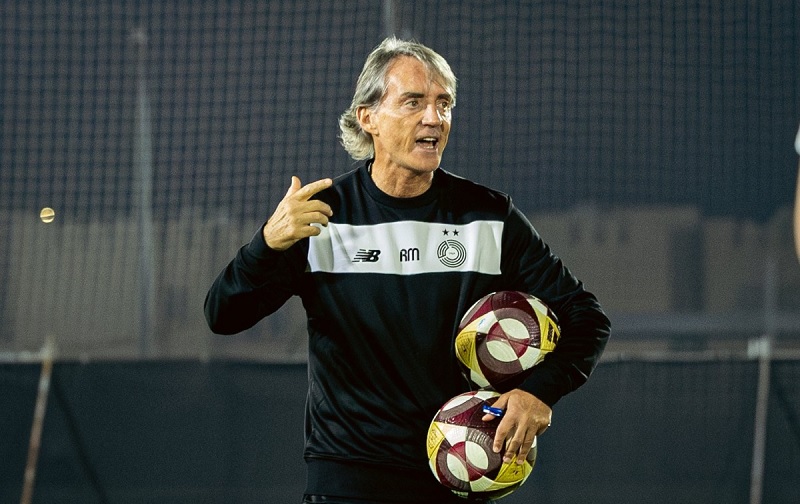 HLV Roberto Mancini bị mắc kẹt giữa căng thẳng chiến sự tại Trung Đông - Ảnh 1