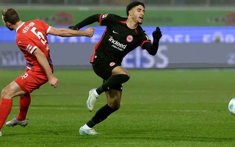 Nhận định, Soi kèo Frankfurt vs Heidenheim 21h30 ngày 14/3: Điểm tựa sân nhà - Ảnh 1