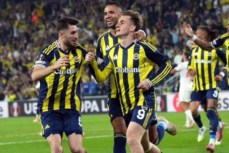 Soi kèo phạt góc Fatih Karagumruk vs Fenerbahce, 00h00 ngày 14/03 - Ảnh 1